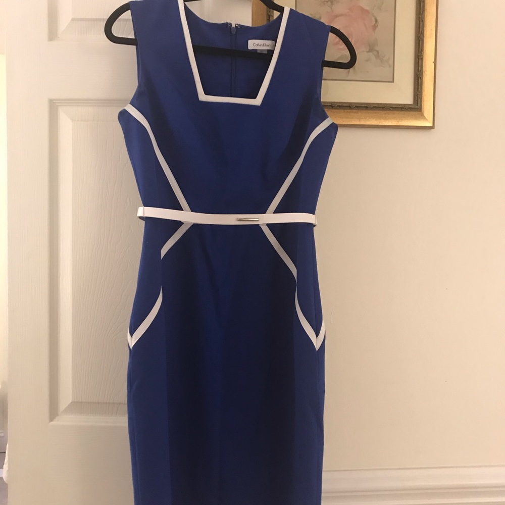 SALE SUNDAY!🌟EUC Calvin Klein Shift 👸🏼😍